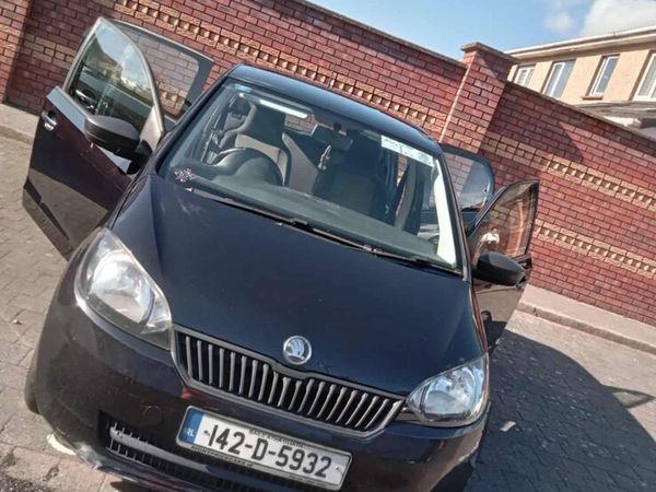 Skoda Rapid Hatchback, Petrol, 2014, White