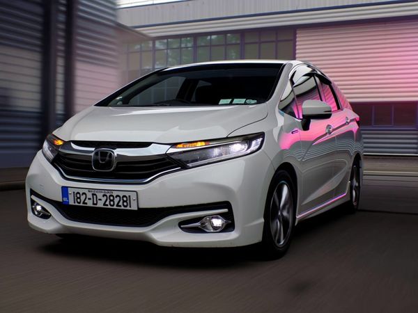 Honda Shuttle MPV, Petrol Hybrid, 2018, White