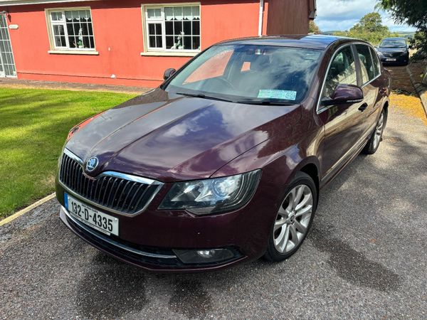 Skoda Superb Saloon, Diesel, 2013, Red