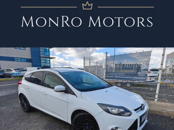 Ford Focus Hatchback, Petrol, 2012, White