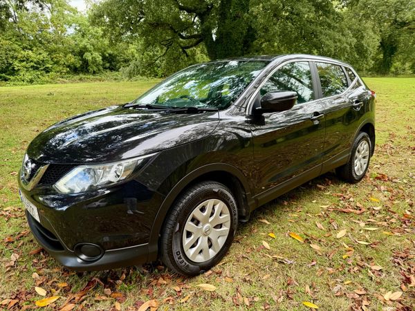 Nissan Qashqai Hatchback, Diesel, 2016, Black