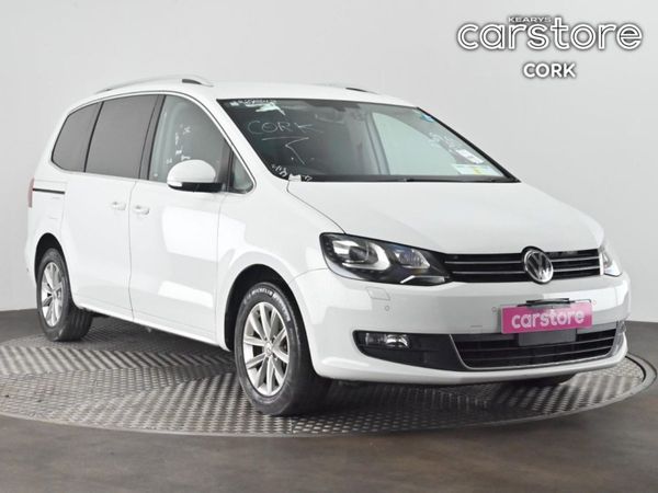 Volkswagen Sharan MPV, Petrol, 2018, White