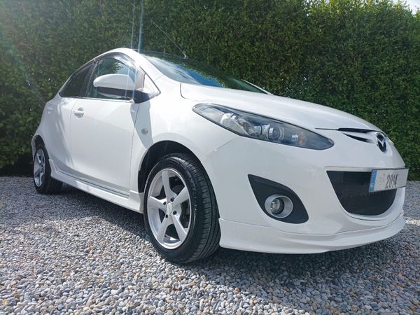 Mazda Mazda2 Hatchback, Petrol, 2014, White
