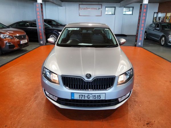 Skoda Octavia Saloon, Petrol, 2017, Grey