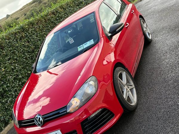 Volkswagen Golf Hatchback, Diesel, 2011, Red