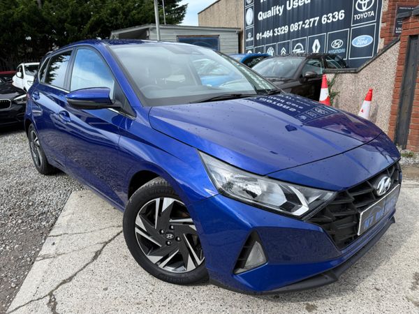 Hyundai i20 Hatchback, Petrol, 2021, Blue