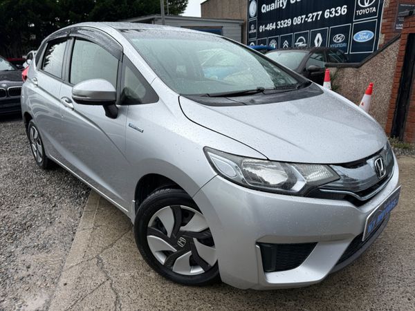 Honda Fit Hatchback, Petrol Hybrid, 2015, Silver