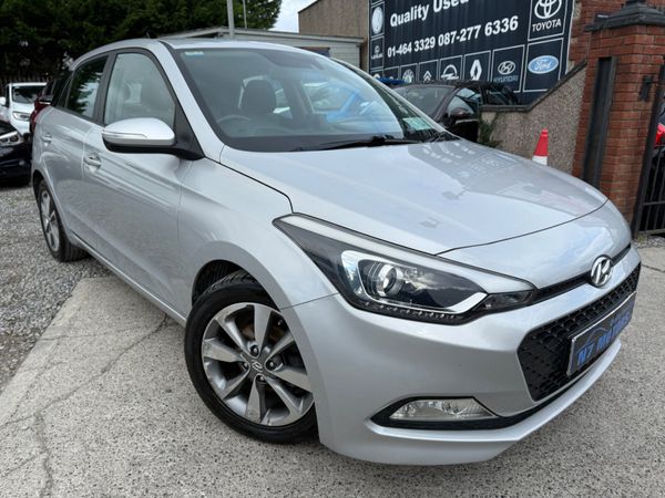 Hyundai i20 Hatchback, Petrol, 2016, Silver