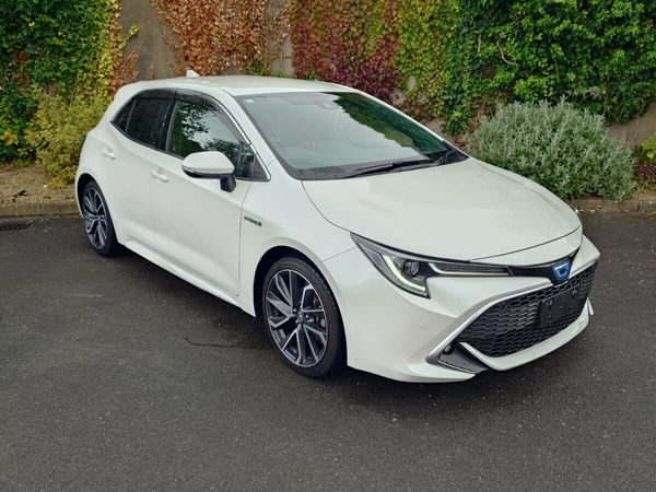Toyota Corolla Hatchback, Petrol Hybrid, 2018, White