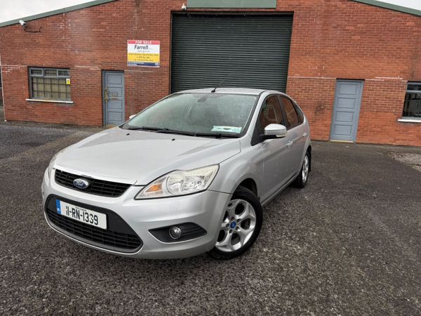 Ford Focus Hatchback, Diesel, 2011, Silver