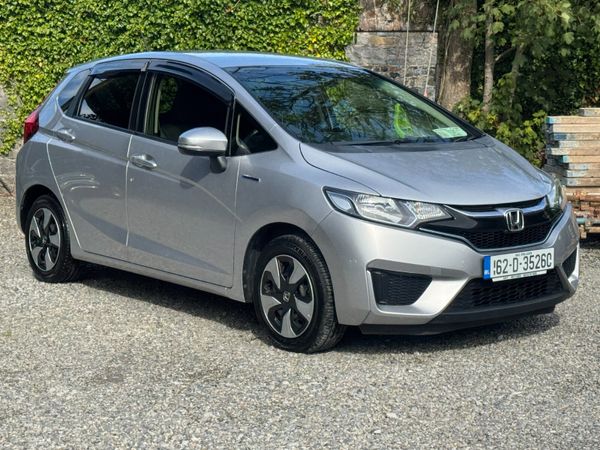 Honda Fit Hatchback, Petrol Hybrid, 2016, Silver