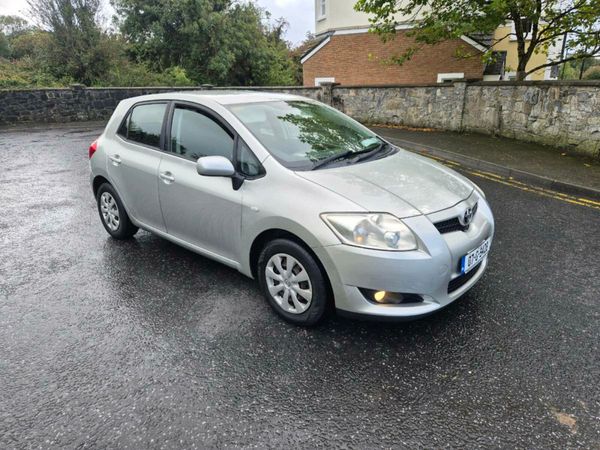 Toyota Auris Hatchback, Petrol, 2007, Silver