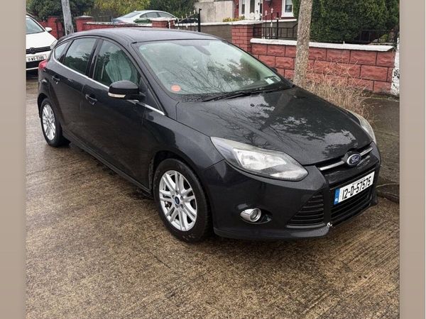 Ford Focus Hatchback, Petrol, 2012, Black