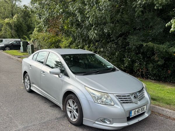 Toyota Avensis Saloon, Diesel, 2010, Silver