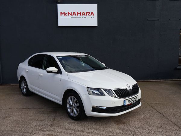 Skoda Octavia Saloon, Diesel, 2017, White