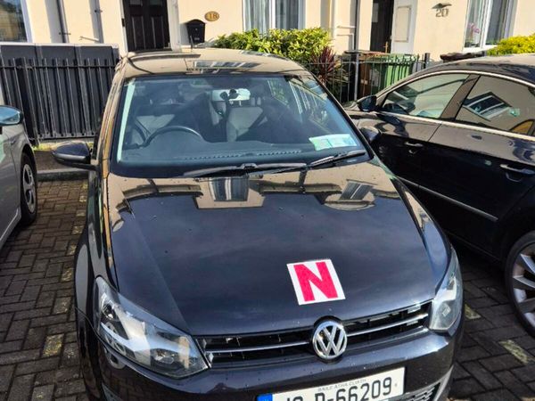 Volkswagen Polo Hatchback, Petrol, 2012, Black
