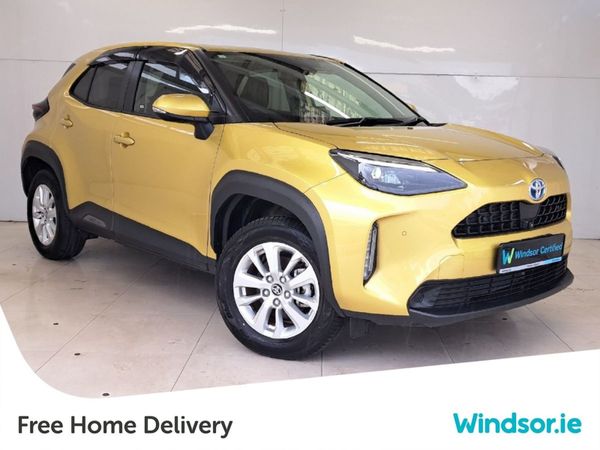 Toyota Yaris Cross Crossover, Petrol Hybrid, 2023, Yellow