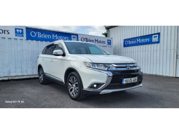 Mitsubishi Outlander Estate, Diesel, 2019, White