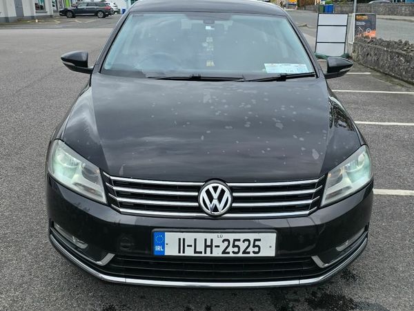 Volkswagen Passat Saloon, Diesel, 2011, Black