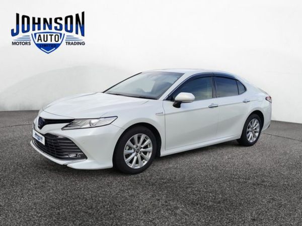 Toyota Camry Saloon, Petrol Hybrid, 2018, White
