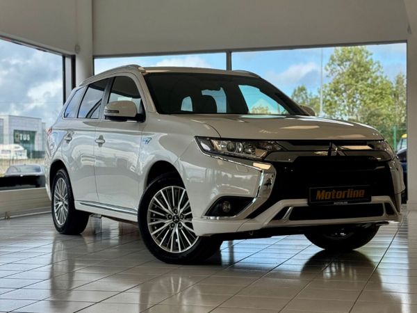 Mitsubishi Outlander SUV, Petrol Hybrid, 2020, White