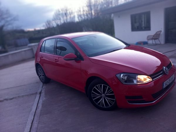Volkswagen Golf Hatchback, Diesel, 2014, Red