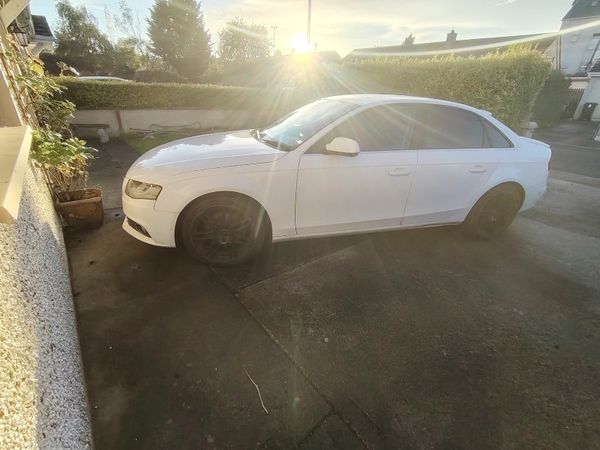 Audi A4 Saloon, Diesel, 2010, White