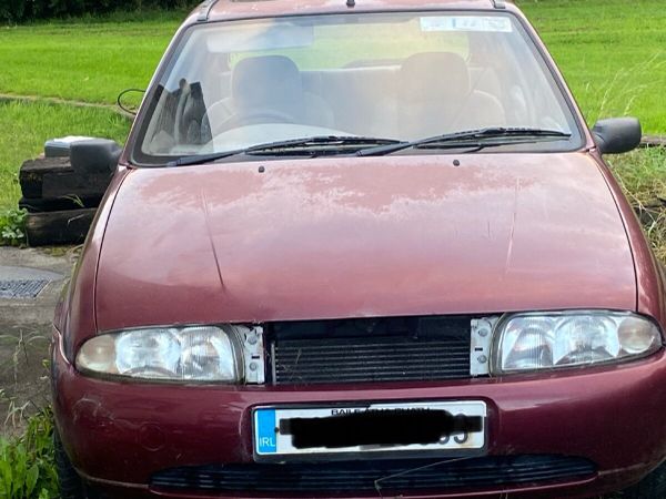 Ford Fiesta Hatchback, Petrol, 1998, Red
