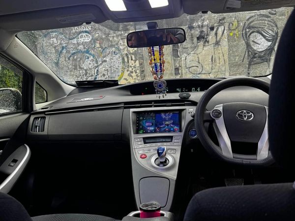 Toyota Prius Hatchback, Petrol Hybrid, 2012, White