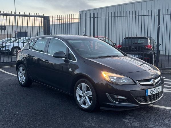 Vauxhall Astra Hatchback, Diesel, 2015, Black