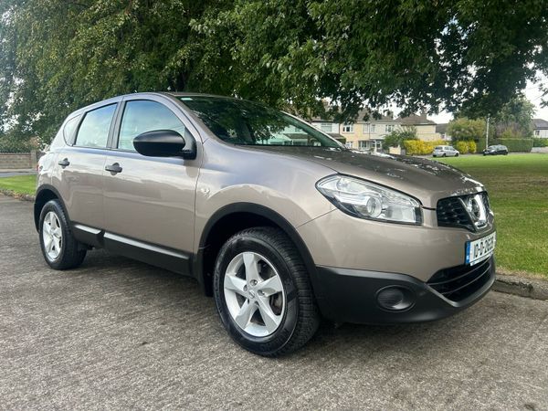 Nissan Qashqai Hatchback, Diesel, 2010, Brown