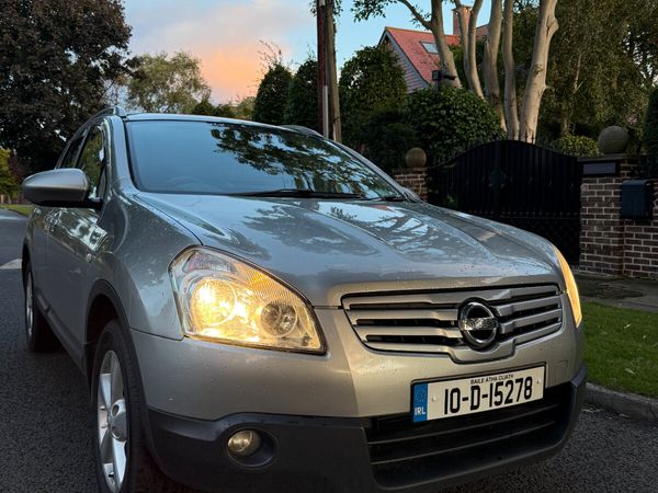 Nissan Qashqai+2 Hatchback, Diesel, 2010, Silver