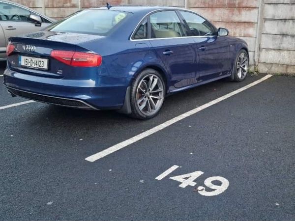 Audi A4 Saloon, Diesel, 2015, Blue