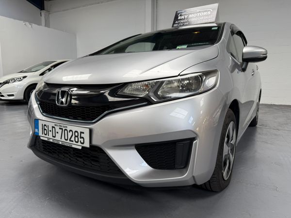 Honda Fit Hatchback, Petrol Hybrid, 2016, Silver