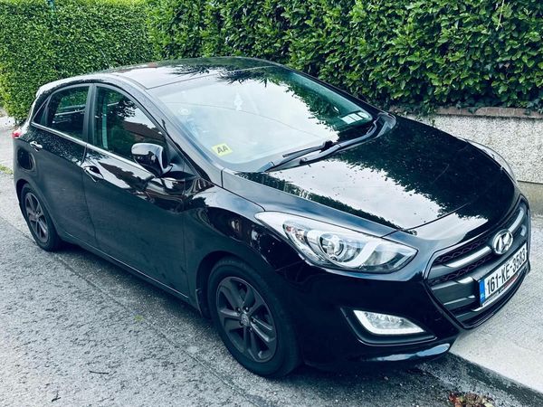 Hyundai i30 Hatchback, Petrol, 2016, Black