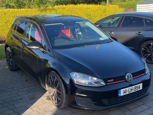 Volkswagen Golf Hatchback, Diesel, 2014, Black