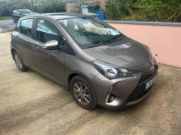 Toyota Yaris MPV, Petrol, 2020, Grey