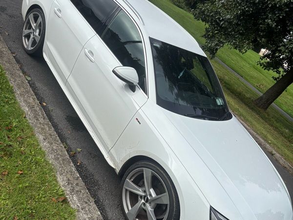 Audi A4 Estate, Diesel, 2020, White