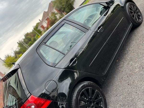 Volkswagen Golf Hatchback, Petrol, 2007, Black