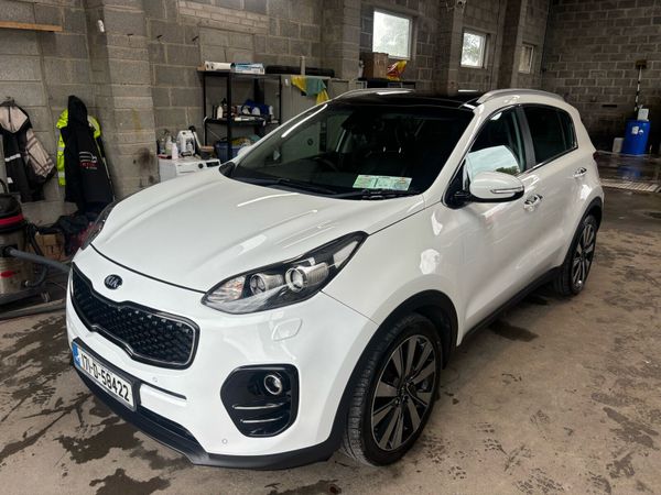 Kia Sportage SUV, Diesel, 2017, White
