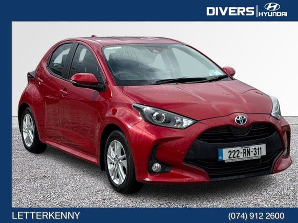 Toyota Yaris Hatchback, Petrol Hybrid, 2022, Red