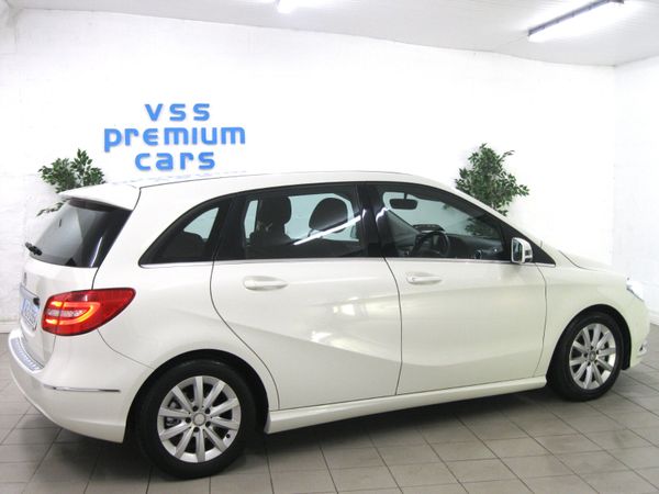 Mercedes-Benz B-Class MPV, Petrol, 2014, White