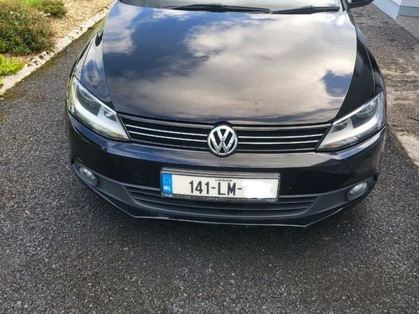 Volkswagen Jetta Saloon, Diesel, 2014, Black