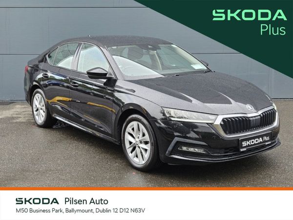 Skoda Octavia Saloon, Petrol, 2023, Black