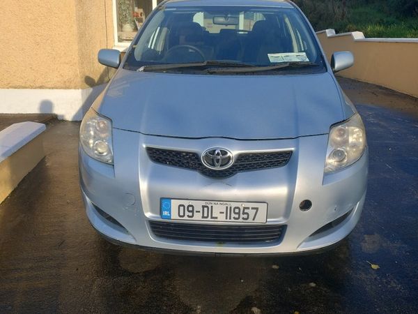 Toyota Auris Hatchback, Petrol, 2009, Blue
