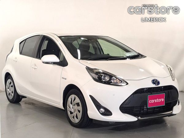 Toyota Aqua Hatchback, Petrol Hybrid, 2019, White