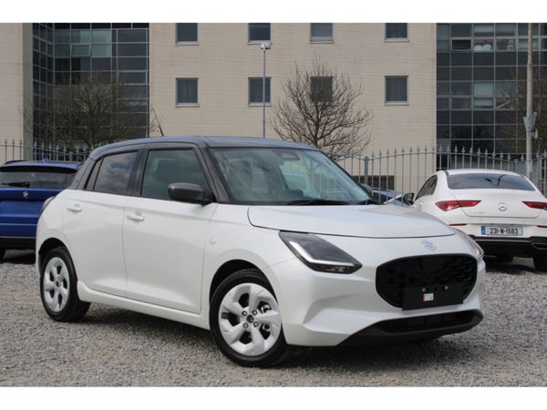 Suzuki Swift Hatchback, Petrol Hybrid, 2025, White