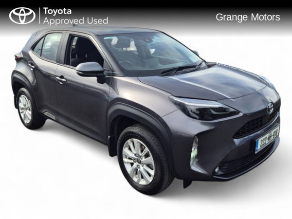 Toyota Yaris Cross Hatchback, Petrol Hybrid, 2022, Grey