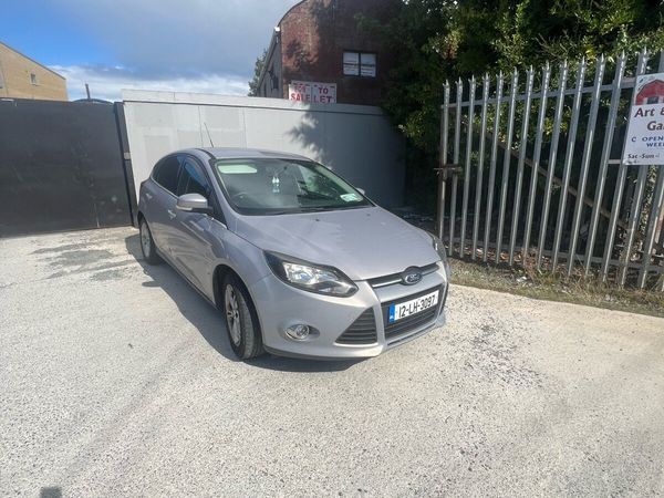 Ford Focus Hatchback, Diesel, 2012, Silver