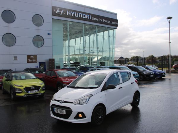 Hyundai i10 Hatchback, Petrol, 2015, White